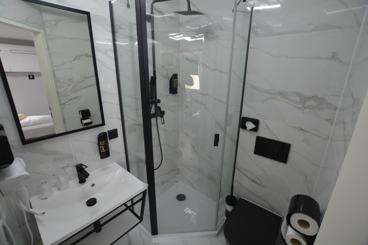 Stadthotel Das 빌라흐 외부 사진